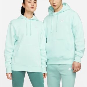 Men’s Nike Sportswear Club Fleece Pullover Hoodie in Jade Ice